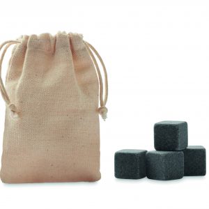 Cube en pierre dans pochette